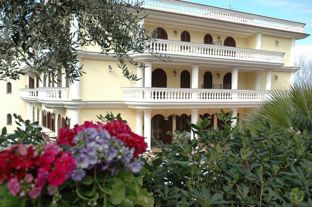 Le Zagare Relais & 4*